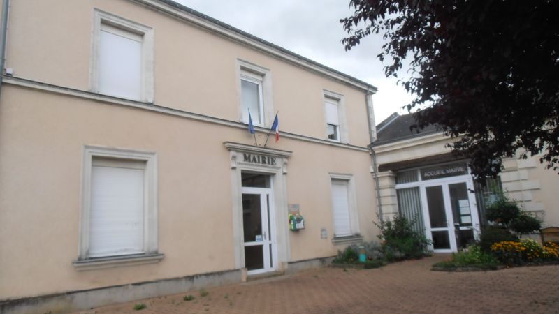 Fichier:Saintlambertlapotherie mairie 2015a.jpg
