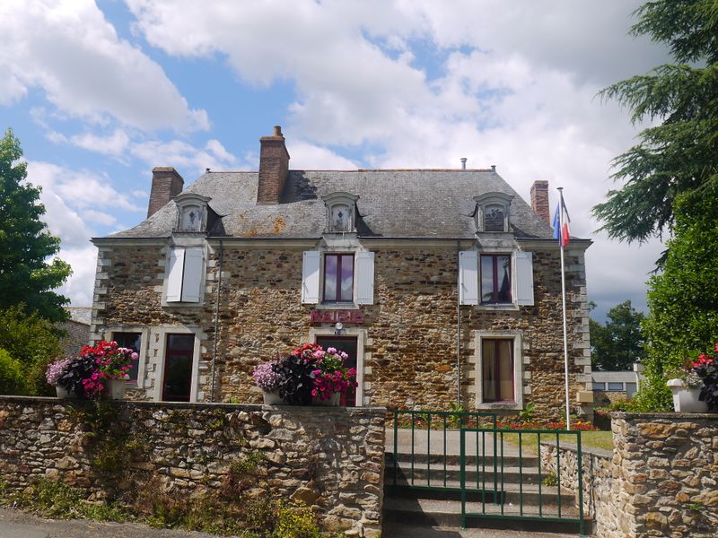 Fichier:Sceauxdanjou mairie 2016a.jpg