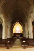 Douelafontaine eglise saintpierre interieur 2020 7849.JPG