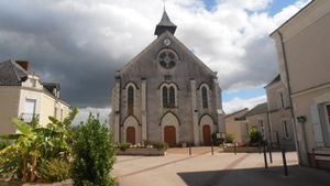 Photographie de la place de l'église.