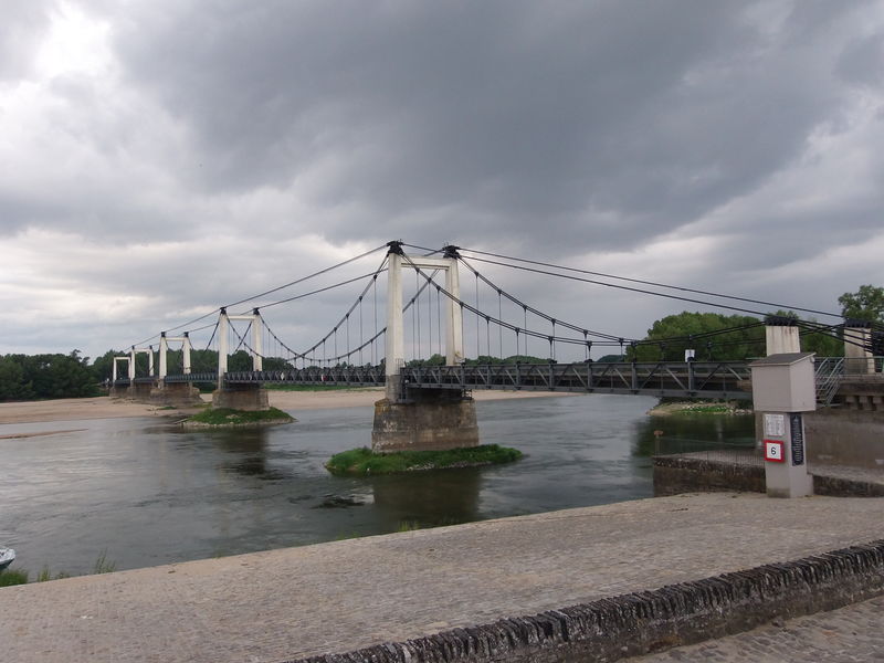 Fichier:Montjeansurloire pont 2014a.jpg