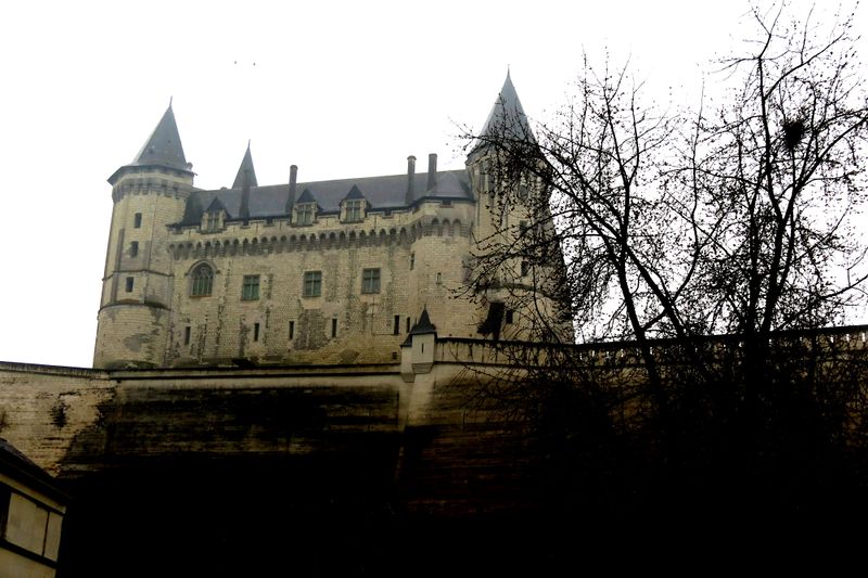 Fichier:Saumur chateau 2013b.jpg