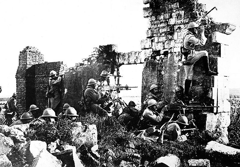 Fichier:WWI-1918-francais pres marne.jpg