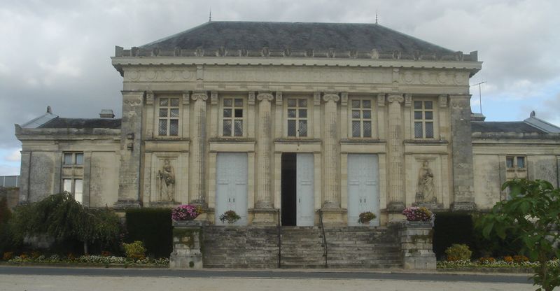 Fichier:Bauge palaisjustice 2008a.jpg