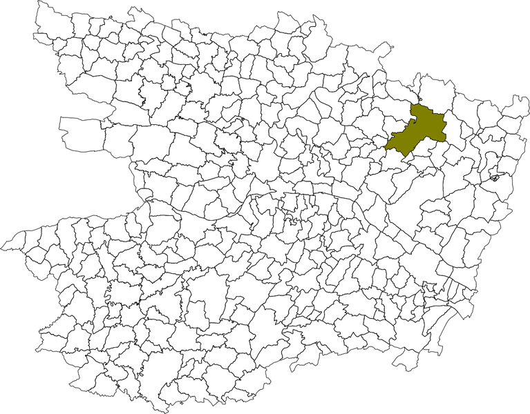 Fichier:Carte situation commune baugeenanjou 2013.png