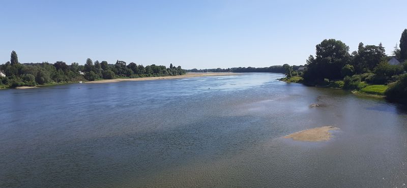 Fichier:Loire lombardieres r20-06.jpg