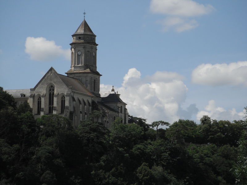 Fichier:Saintflorentlevieil eglise 2012.jpg