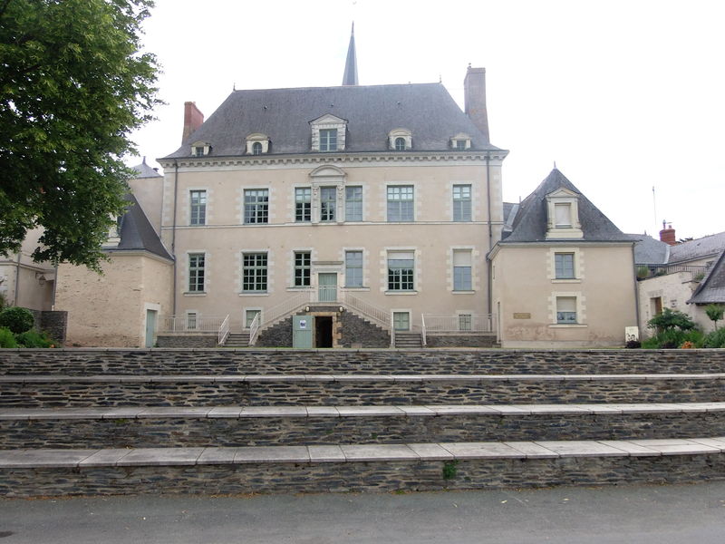 Fichier:Bouchemaine mairie 2015b.jpg