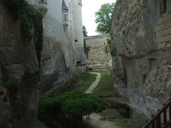 Breze chateau douves 2012-1.jpg