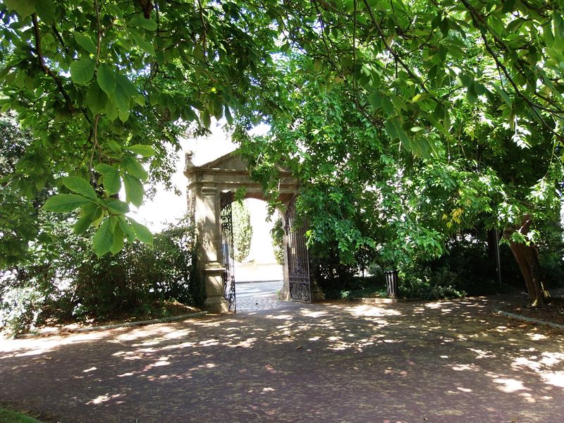 Fichier:Jardin du mail de Cholet - 2015b.JPG