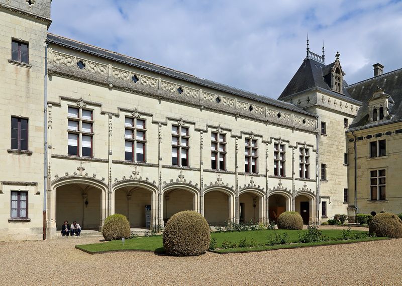 Fichier:Breze chateau 2017d.jpg
