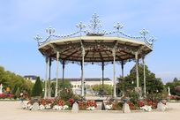 Photographie du kiosque du jardin du Mail à Angers.