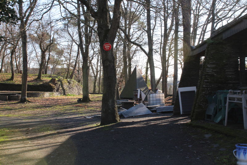 Fichier:Trélazé Musée de l'ardoise aire de démonstration 2017-02a.jpg
