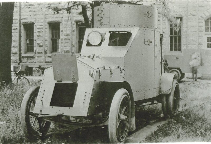 Fichier:WWI-1916-voiture blindee.jpg