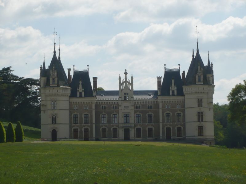 Fichier:Chanzeaux chateau 2010a.jpg