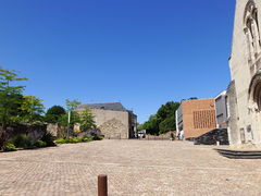 Bouchemaine place abbe thomas -2015a.jpg