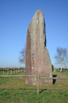 Photographie du menhir.