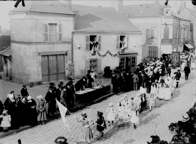 Fichier:Aa phot 07 defile st georges.jpg