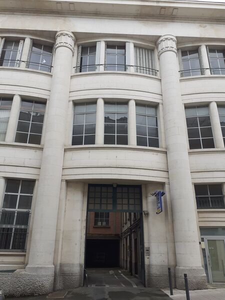 Fichier:Angers grande poste 2024-134216.jpg