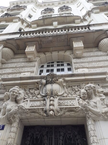Fichier:Angers immeuble saintjulien 20240-1346.jpg