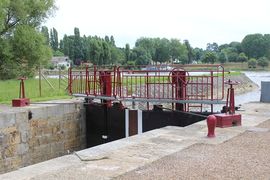 Grezneuville ecluse 2018-3965.JPG