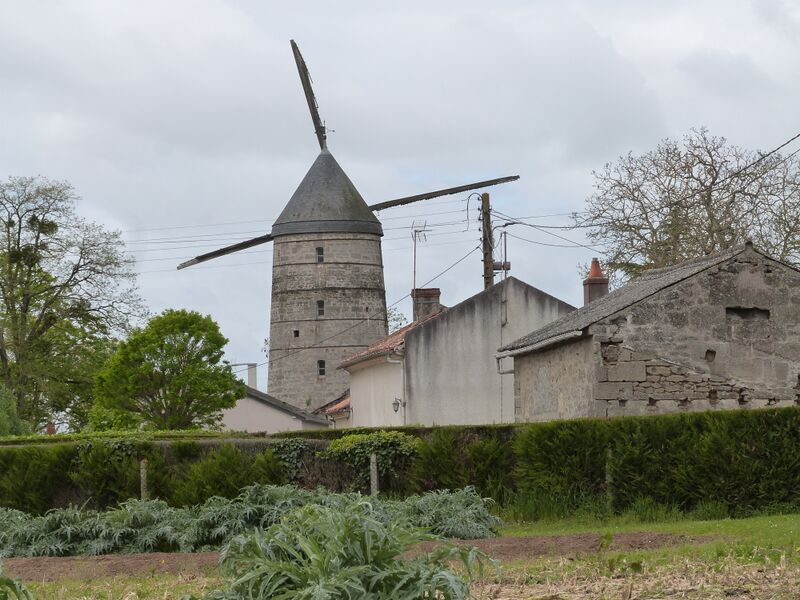 Fichier:Douelafontaine moulin cartier 2024a.jpg