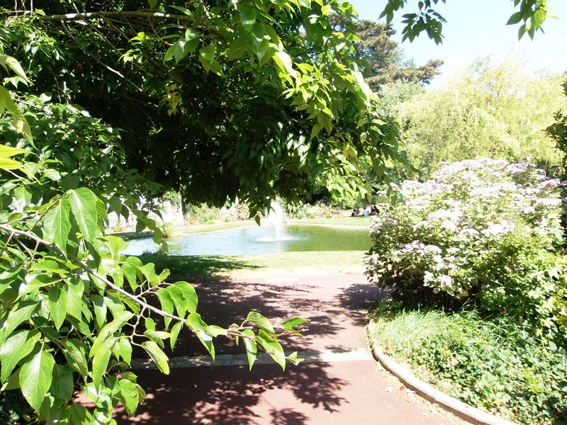 Fichier:Jardin du mail de Cholet - 2015d.JPG