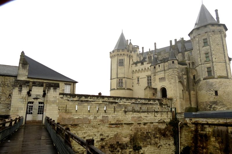 Fichier:Saumur chateau 2013e.jpg