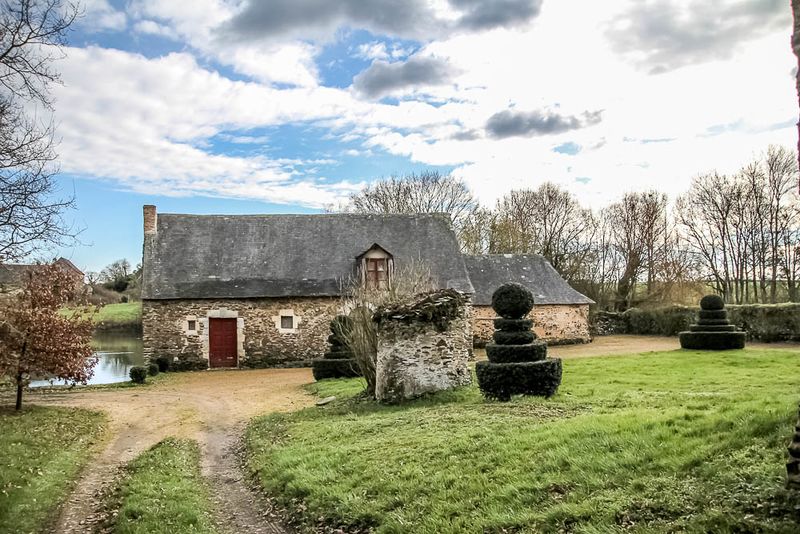 Fichier:Mire logis cremaillelaroche 2015a.jpg
