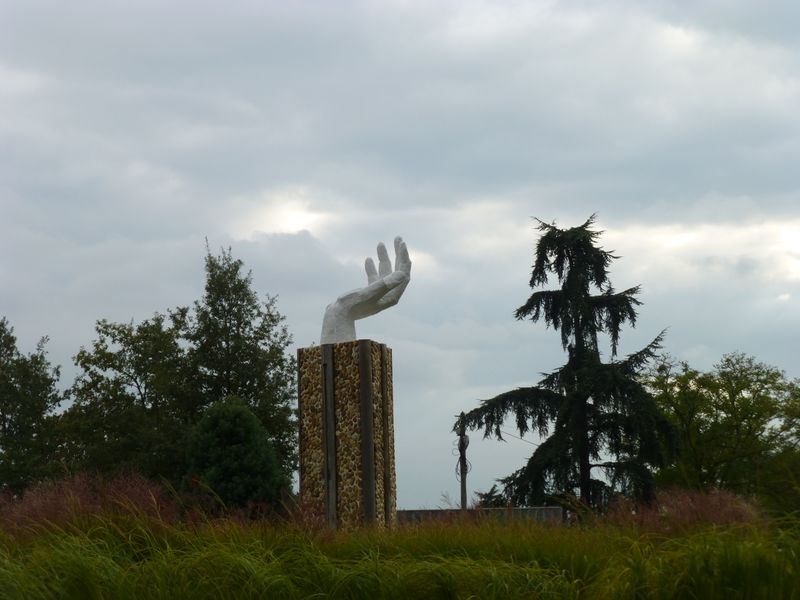 Fichier:Angers, Place Huber Grimault - 1.JPG
