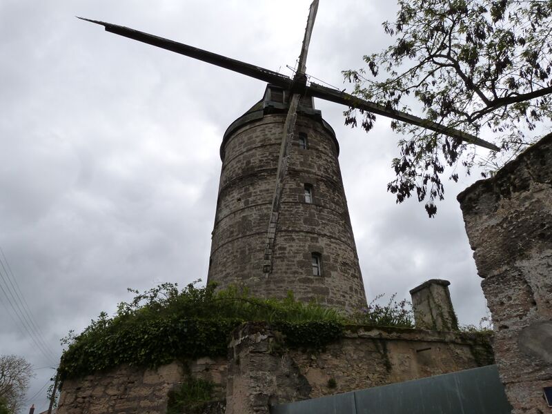 Fichier:Douelafontaine moulin cartier 2024c.jpg