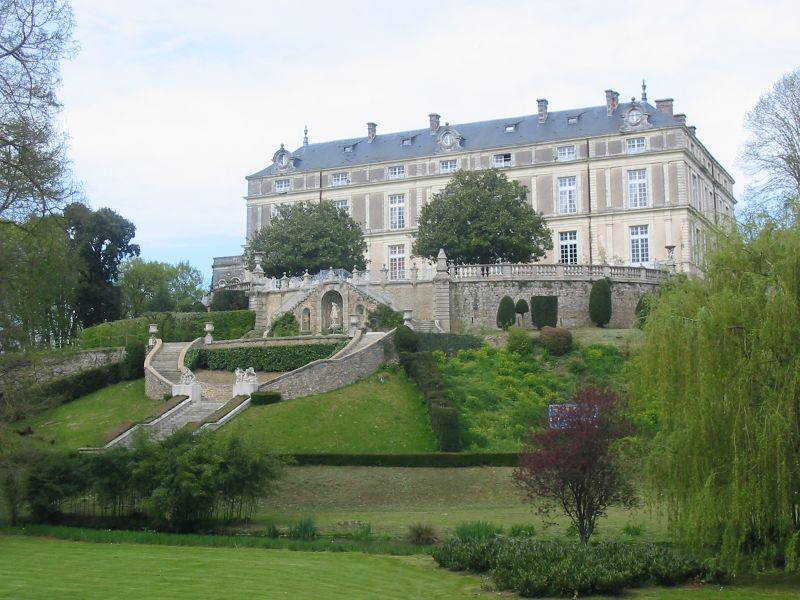Fichier:Maulevrier chateau colbert 2010a.jpg