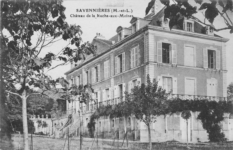 Fichier:Savennieres chateau ruche aux moines.jpg