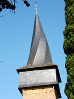 Clocher tors de la collégiale Saint-Jean-Baptiste de Barran.