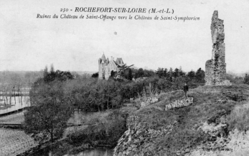 Fichier:Rochefortsurloire stoffange stsymphorien.jpg