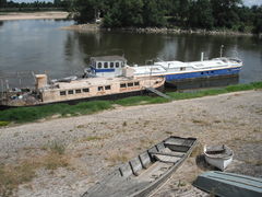 Montjeansurloire quai 2012.jpg