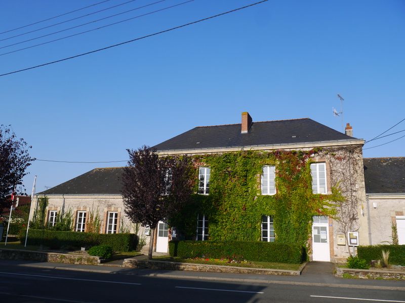 Fichier:Toutlemonde mairie 2017a.jpg