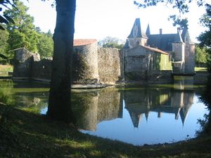 Photographie du château du Coudray-Montbault.