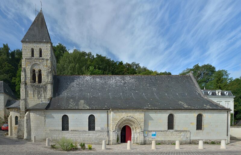 Fichier:Tuffeaux eglise notre-dame 2014a.jpg