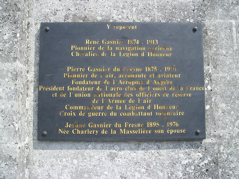 Fichier:Cornicheangevine plaque René Gasnier.JPG