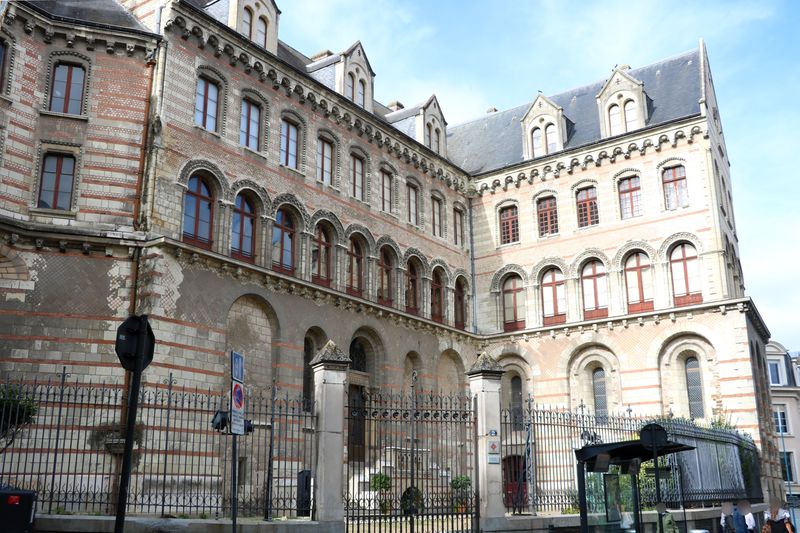 Fichier:Angers palais episcopal 2021a.jpg