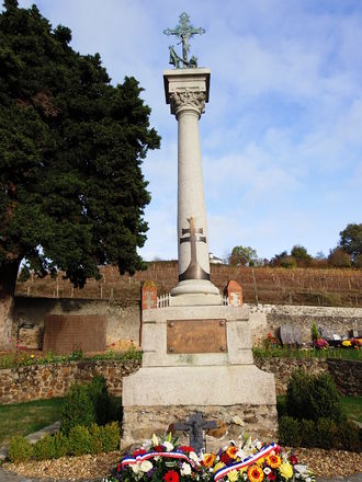Photographie du monument aux morts.