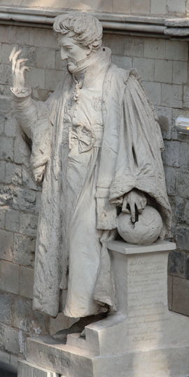 Photographie de la sculpture de Georges Cuvier (1840).