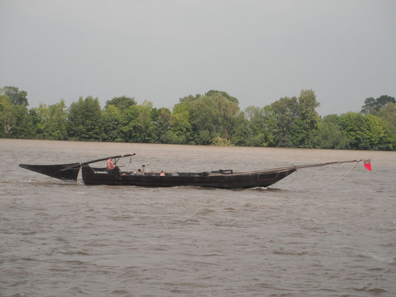 Fichier:Bateau thoureil 2013 e.jpg