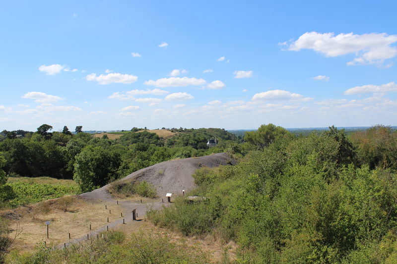Fichier:Chaudefondssurlayon mine des malecots 2017 2300.JPG