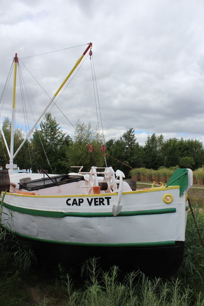 Fichier:Cap vert chaland montjeansurloire 2017b.jpg