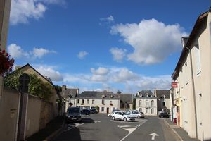 Photographie d'une place du village.