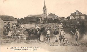 Montreuilbelfroy arrivee du bourg.jpg