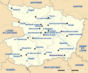 Carte des principales agglomérations du département de Maine-et-Loire.