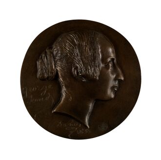 Photographie du médaillon de George Sand (1833).